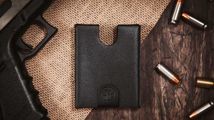 Deck Shooter (Black) by Hanson Chien