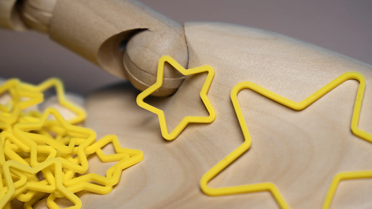Henry Harrius Presents Star Shatter by Alex Ng