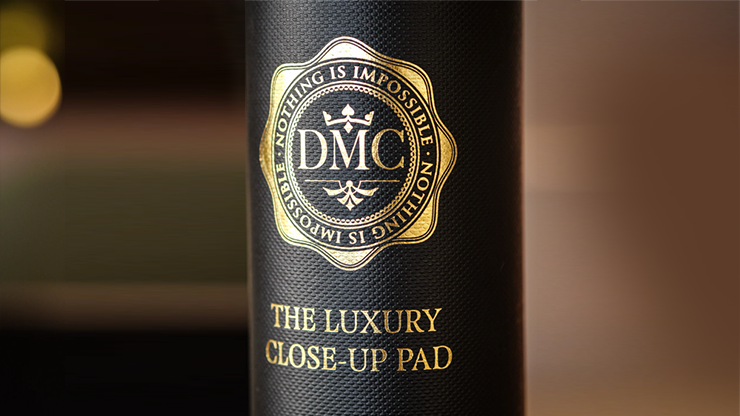 The DMC Luxury Close-Up Pad