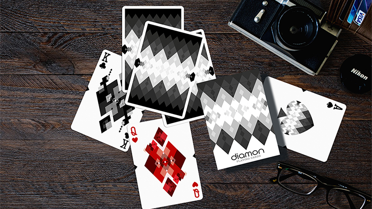 Diamon Playing Cards N° 10 Black and White by Dutch Card House Company