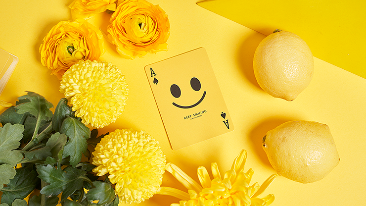 Keep Smiling Pearl Gold V2 Playing Cards by Bocopo